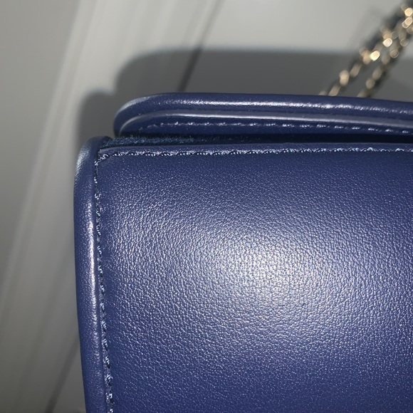 NEVER WORN-TORY BURCH DENIM PURSE - Picture 5 of 5